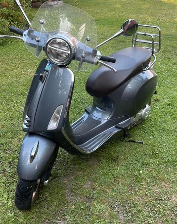 Vespa 50 primavera classe B beschikbaar voor biedingen
