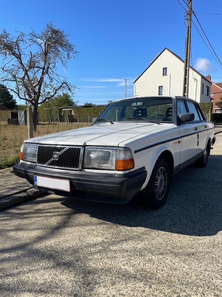 volvo 240 2.0 (1988) op LPG. prijsdaling!, Autos, Volvo, Particulier, Attache-remorque, LPG, 4 portes, Boîte manuelle, Blanc, Tissu