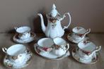 Theeservies royal Albert old country roses, Antiek en Kunst, Ophalen of Verzenden
