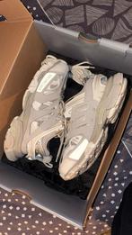 Balenciaga Track Beige, Balenciaga, Verzenden, Beige, Zo goed als nieuw