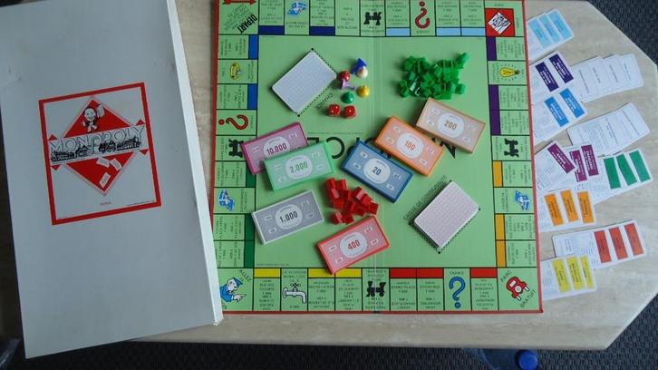 Monopoly origineel, Hobby en Vrije tijd, Gezelschapsspellen | Bordspellen, Zo goed als nieuw, Een of twee spelers, Drie of vier spelers