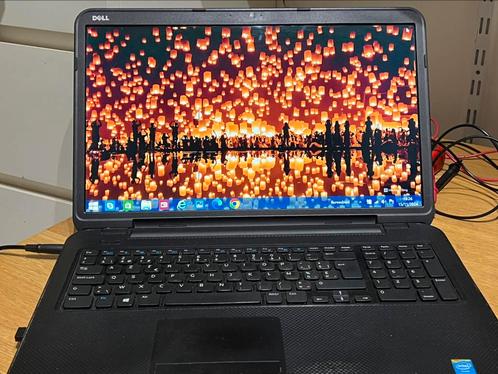dell  laptop 17', Computers en Software, Laptopstandaarden, Zo goed als nieuw, Ophalen of Verzenden