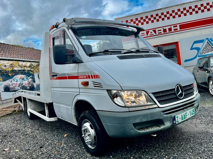 Mercredes sprinter - onverslijtbaar / takelwagen, Auto's, Bestelwagens en Lichte vracht, Bedrijf, Trekhaak, Diesel, Ophalen