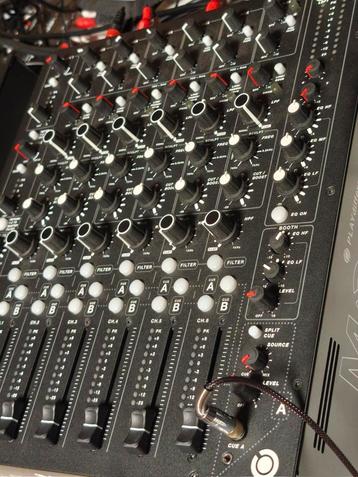 Model one 6 kanaal.studio mixer 