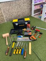 Coffre a outil avec outils de menuiserie, Bricolage & Construction, Outillage | Outillage à main