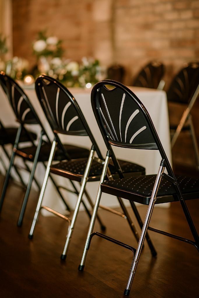 Location Chaise Phoenix + Livraison Offerte, Hobby & Loisirs créatifs, Articles de fête | Location, Neuf, Enlèvement ou Envoi