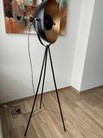 Staanlamp, Huis en Inrichting, Lampen | Vloerlampen, Ophalen, 100 tot 150 cm, Zo goed als nieuw, Metaal
