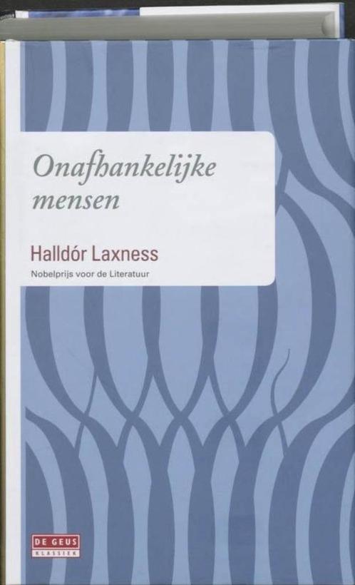 Te Koop Boek ONEFHANKELIJKE MENSEN Halldor Laxness, Boeken, Romans, Gelezen, Europa overig, Ophalen of Verzenden