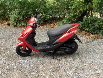 Turbho cd-50 red edition mooie staat beschikbaar voor biedingen