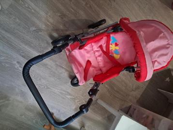 Poppenwagen beschikbaar voor biedingen