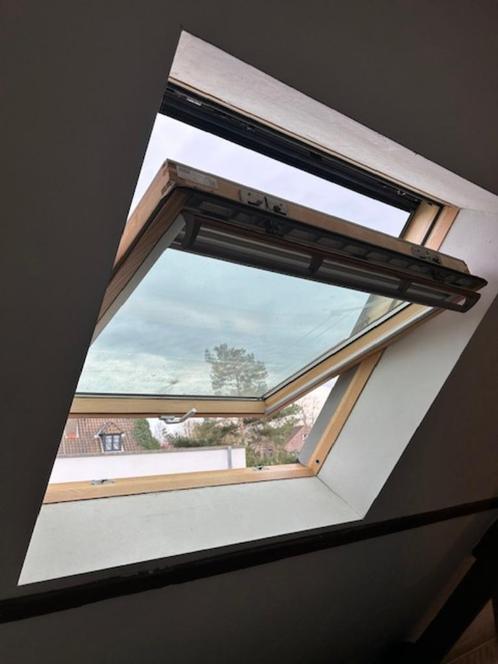 VELUX Uitzettuimelvenster GPL SK06 2070, Doe-het-zelf en Bouw, Glas en Ramen, Zo goed als nieuw, Dakraam, 80 tot 120 cm, 120 tot 160 cm