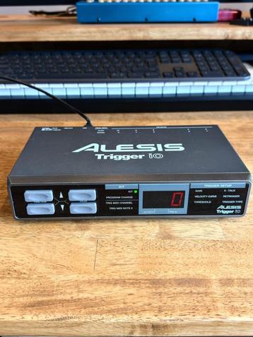 Alesis Trigger io (trigger/e-drum midi module), Muziek en Instrumenten, Midi-apparatuur, Ophalen of Verzenden, Gebruikt