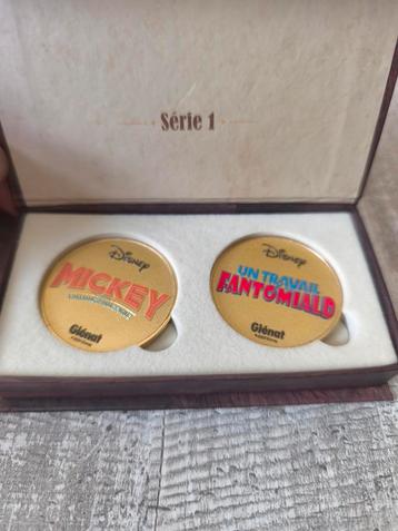 2 médailles Disney Glénat série 1 beschikbaar voor biedingen