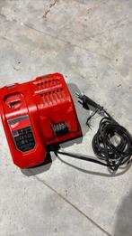 Milwaukee Rapid charger m12-m18, Doe-het-zelf en Bouw, Ophalen, Zo goed als nieuw