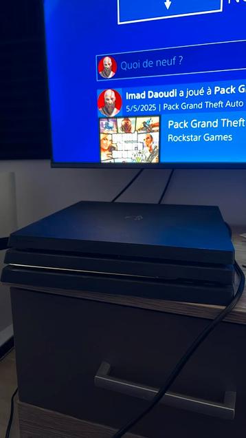 PS4 Pro 1TB, Enlèvement, Comme neuf, Pro
