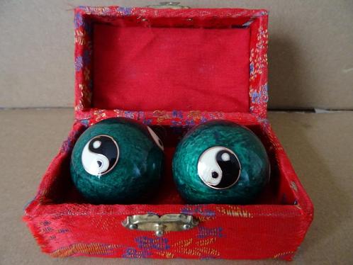 Merediaankogels Yin Yang Chinese Yin Yang merediaankogels, Antiek en Kunst, Curiosa en Brocante, Ophalen of Verzenden