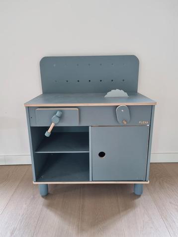 Flexa werkbank in goede staat. Speelbank. Werktafel. beschikbaar voor biedingen