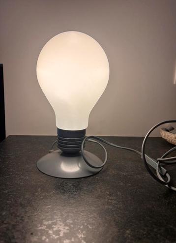 Vintage bulb lamp massive beschikbaar voor biedingen