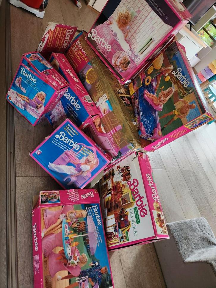 VINTAGE barbie jaren 80/90, 8 sets, Kinderen en Baby's, Speelgoed | Poppenhuizen, Ophalen