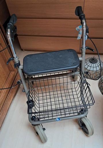 40 € Stevige rollator. Geen koeriersdiensten, Enlèvement, Utilisé