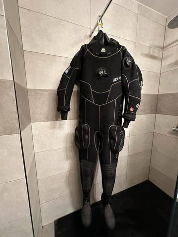 Droogpak D10 Waterproof beschikbaar voor biedingen