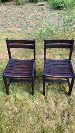 Twee eiken stoelen met een moderne look. Buiten of voor binn, Antiquités & Art, Antiquités | Meubles | Chaises & Canapés, Enlèvement