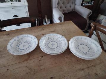 BOCH COPENHAGUE 8 DIEPE BORDEN 24 CM beschikbaar voor biedingen