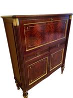 Bar de Salon à Colonnes, Enlèvement