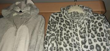 Huispak/warm slaappak - 2 stuks als nieuw samen 5 eur  beschikbaar voor biedingen