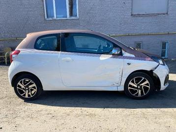 PEUGEOT 108 ALLURE BENZINE 07/15 beschikbaar voor biedingen