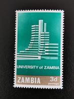 Zambie 1966 - bâtiment universitaire, Timbres & Monnaies, Timbres | Afrique, Zambie, Enlèvement ou Envoi, Non oblitéré