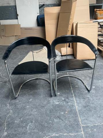 2 Chaise Canasta vintage en chrome et cuir beschikbaar voor biedingen