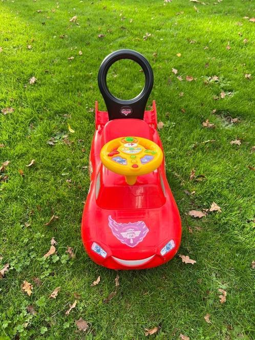 Loopwagen Cars Bliksem McQueen, Kinderen en Baby's, Speelgoed | Buiten | Voertuigen en Loopfietsen, Gebruikt, Loopvoertuig, Ophalen