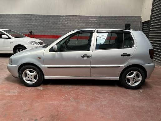 Volkswagen polo 6n 1.9D, Auto's, Volkswagen, Particulier, Polo, Airbags, Radio, Diesel, Berline, 5 deurs, Handgeschakeld, Zilver of Grijs