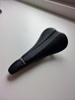 Tune speedneedle 20Twenty leer carbon zadel, Fietsen en Brommers, Fietsonderdelen, Ophalen of Verzenden, Zo goed als nieuw, Zadel