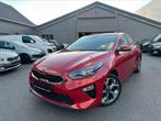 Kia Ceed 1.4i | Gps | Camera | Carplay | Cruise | GARANTIE |, Auto's, Euro 6, 1396 cc, Leder en Stof, 5 deurs