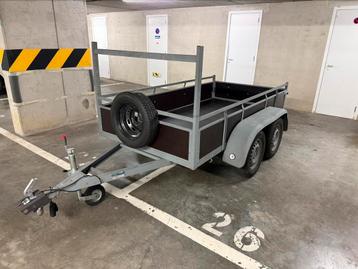 Dubbelassige aanhangwagen (750 kg) beschikbaar voor biedingen