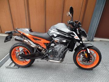 duke 890cm3 2023 2700km 121cv gar 1.2.3ans jhb beschikbaar voor biedingen