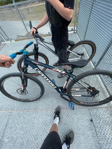 Mountainbike/ dirtjumper beschikbaar voor biedingen