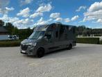 Paardencamionette Theault, Dieren en Toebehoren