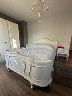 Bed (140 cm breed) incl. nachtkastjes, lattenbodem en matras, Huis en Inrichting, Slaapkamer | Complete slaapkamers, Gebruikt