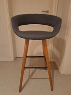 2 barkrukken met stoffen zitting, Huis en Inrichting, Ophalen, Met voetsteun, Zo goed als nieuw, Hout