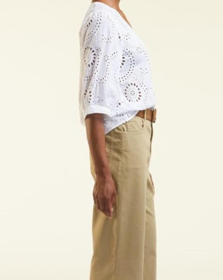 HER prachtige blouse - nieuw, Kleding | Dames, Blouses en Tunieken, Nieuw, Maat 42/44 (L), Wit, Verzenden
