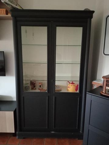 Stevige vitrine / buffetkast zwart-anthrazit massief hout beschikbaar voor biedingen