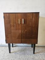 Mid century kastje met ingebouwde luidspreker, Ophalen, Gebruikt