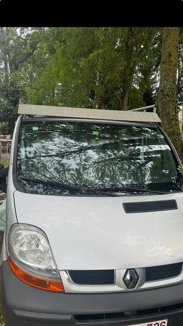 Renault trafic Auto ren / dakrail beschikbaar voor biedingen