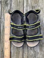 Sandalen jongen, Enlèvement, Utilisé, Garçon