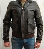 Jacquet en cuire Versace, Enlèvement