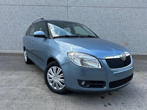 SKODA FABIA COMBI 1.2 12V-AIRCO!-CRUISE!-GEKEURD VR.VRKP!, Auto's, Skoda, Bedrijf, Te koop, Fabia, ABS, Airbags, Airconditioning