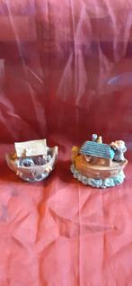 Deux bateaux arche de noe en resine ouvrable, Antiquités & Art, Enlèvement ou Envoi